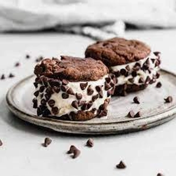 cookies with ice cream(lassi shop)
