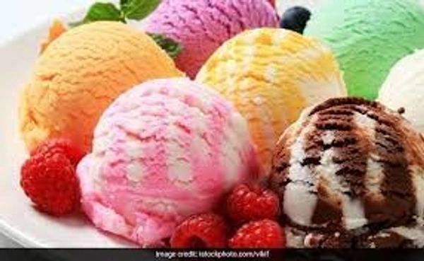 all mix ice cream(lassi shop )
