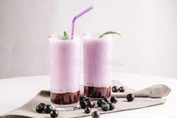 Black current shake