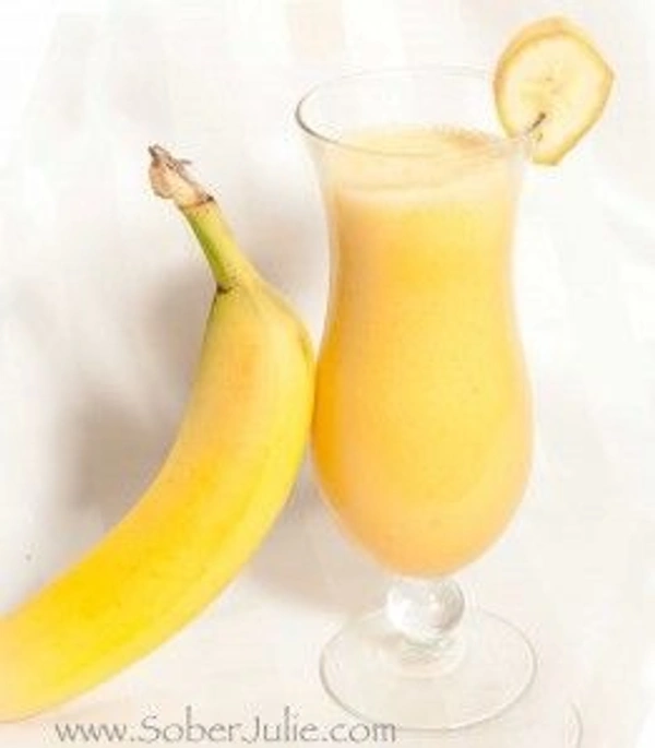 BANANA LASSI (Lassi Shop)
