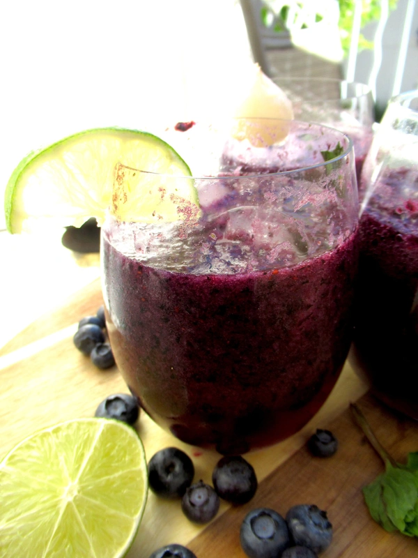 BLUE BERRY LYCHEE (Lassi Shop)