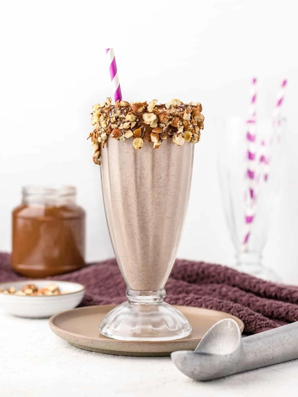 NUTELLA SHAKE (Lassi Shop)