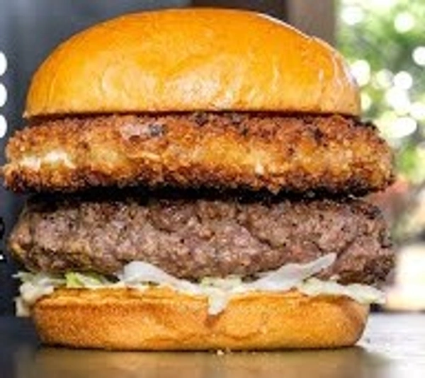 Cheesed Fantasy Buger (Pizza Hub)