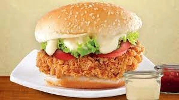 Crispy Crunch Fantasy Burger (Pizza Hub) - One