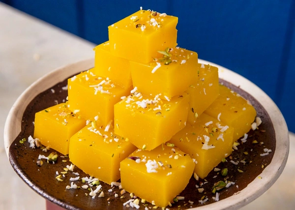 PINEAPPLE BURFI (Dayal Sweet's)  - 5kg