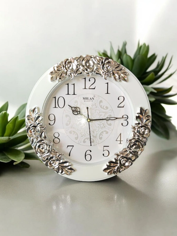 MILAN QUARTZ White Wall Clock 