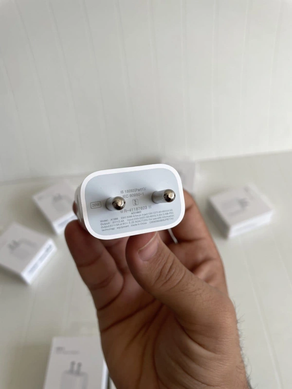 Apple 20watt fast Charger with type c to lightning cable 