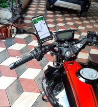 Bike Mount Phone Holder Metal Body 360 Degree Rotating Handlebar (Black)