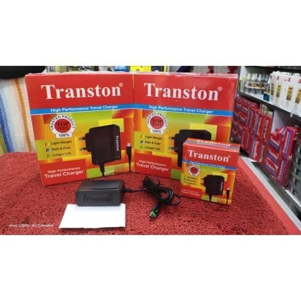 V8 -Travel Charger - Black
