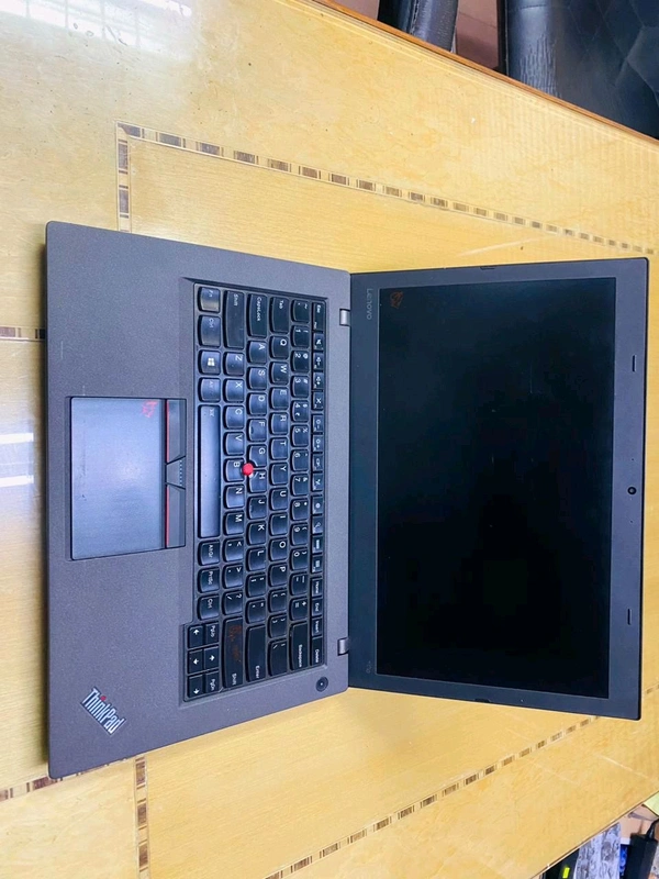 Lenovo LENOVO THINKPAD T450 - 5th, 8gb, SSD-256
