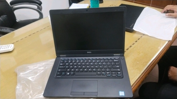 Dell DELL LATITUDE 5480 V2 - 6th, 8 Gb, SSD 256gb