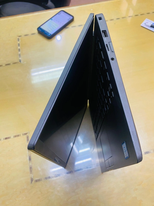Dell Latitude 7400 Touch Screen - 8th, 8 gb, SSD - 256