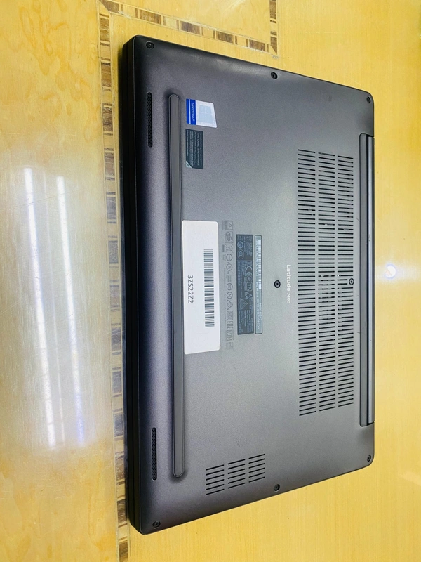 Dell Latitude 7400 Touch Screen - 8th, 8 gb, SSD - 256