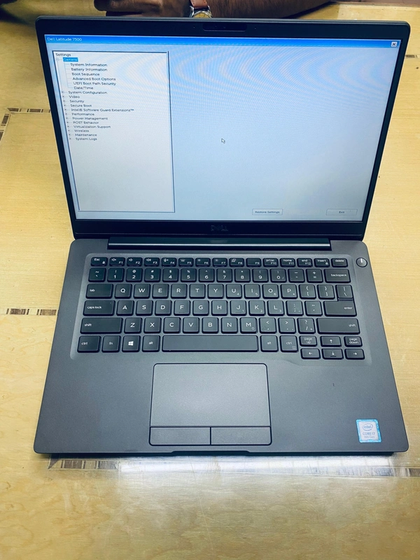 Dell Latitude 7300 Touch Screen - 8th, 8 gb, SSD - 256