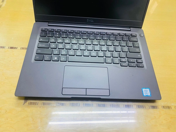Dell Latitude 7300 Touch Screen - 8th, 8 gb, SSD - 256