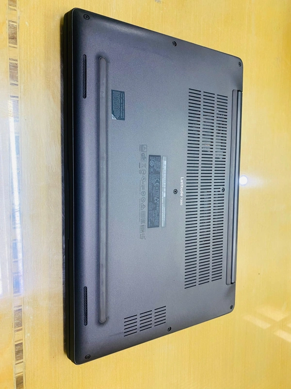 Dell Latitude 7300 Touch Screen - 8th, 8 gb, SSD - 256