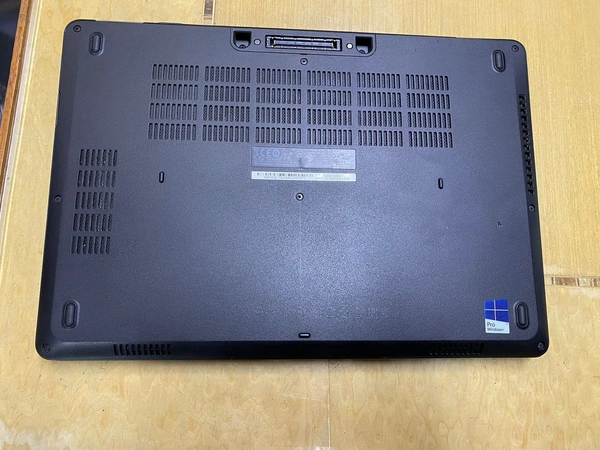 Dell Latitude 5470 - 6th, 8GB, SSD-256