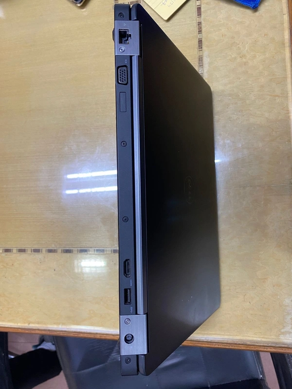 Dell Latitude 5470 - 6th, 8GB, SSD-256
