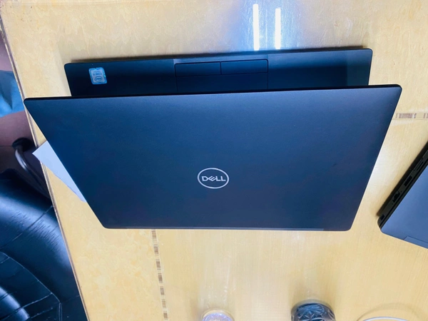 Dell DELL LATITUDE 7490 Touch Screen - 7th, 8gb, SSD- 256 gb