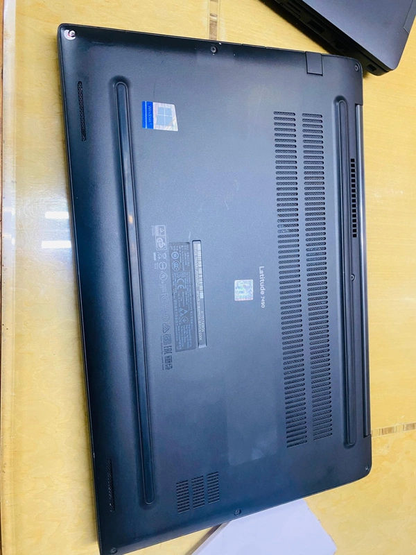 Dell DELL LATITUDE 7490 Touch Screen - 7th, 8gb, SSD- 256 gb