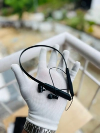 Boat 555 Neckband 