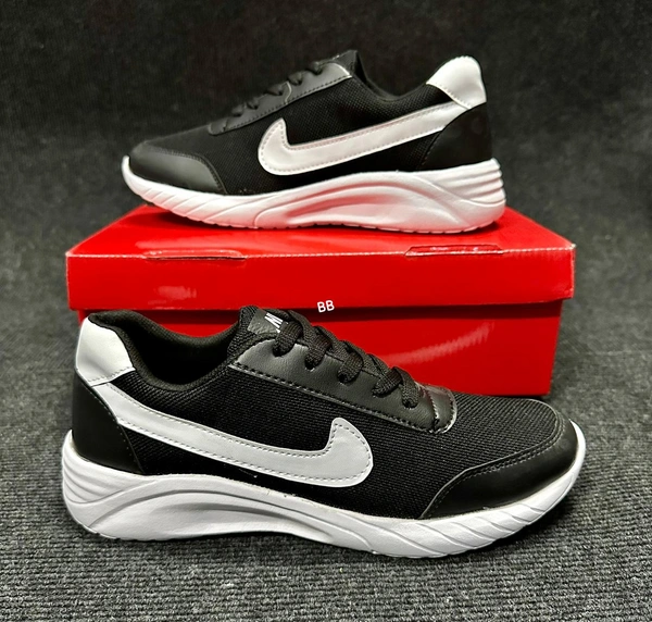 Nike Shoes 8@ Quality - Black, 8