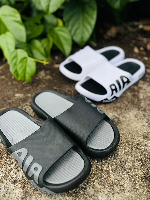 Air Flip Flops Unisex - White, 6
