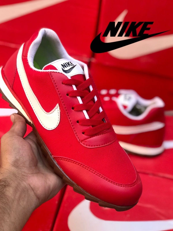 Nike Shoes V64