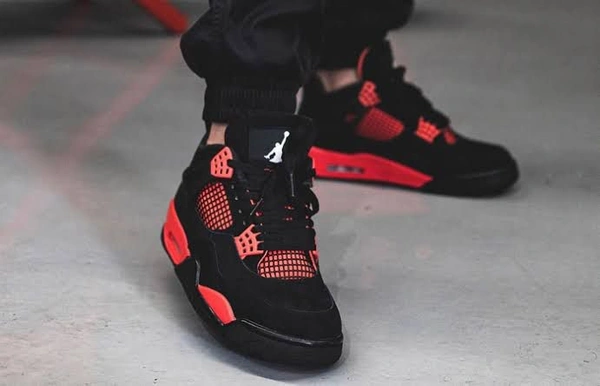 Jordan Retro Red Thunder