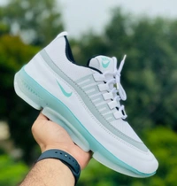 Nike Premium