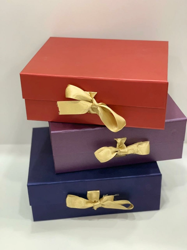 COLLAPSIBLE MAGNETC FLAP HAMPER BOX - Purple, 10×8×4 Inches