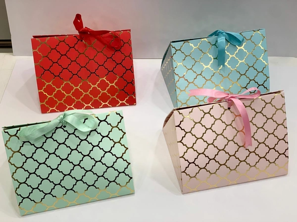 TRIANGLE GOLD FOILED BOXES - Cornflower Blue, 8×6×6 Inches