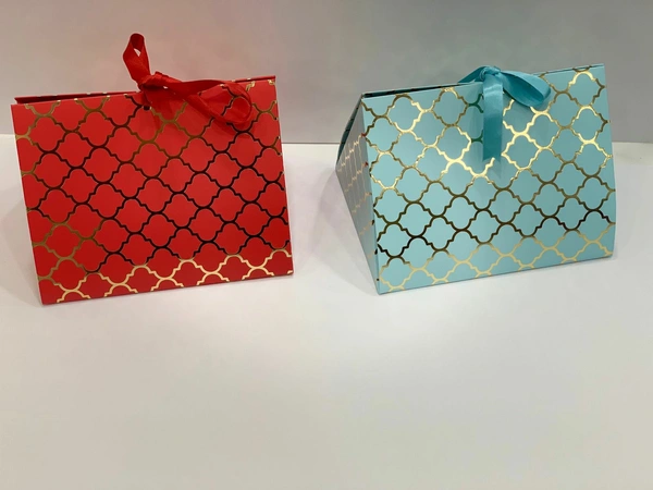 TRIANGLE GOLD FOILED BOXES - Cornflower Blue, 8×6×6 Inches