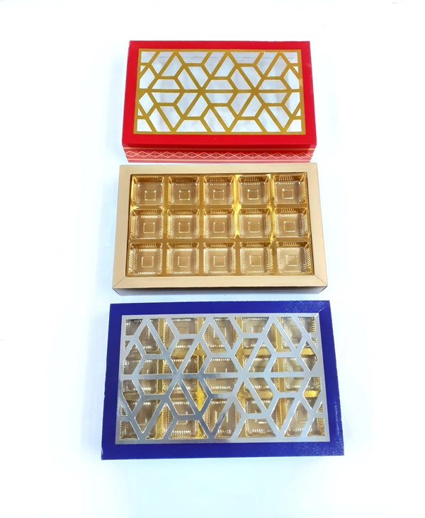 15 CAVITY CARVING CHOCOLATE BOX  - Red, 7×10.5×2 Inches