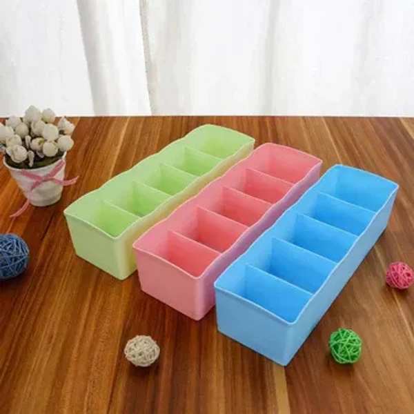 4PCS SOCKS TRAY 5 Compartments Socks / Handkerchief / Underwear Storage Box Socks Drawer Closet Organizer Storage Boxes (Pack Of 4)