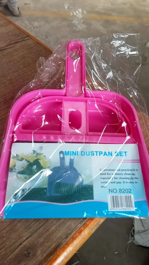 MINI DUSTPAN WITH 2IN1 BRUSH SET