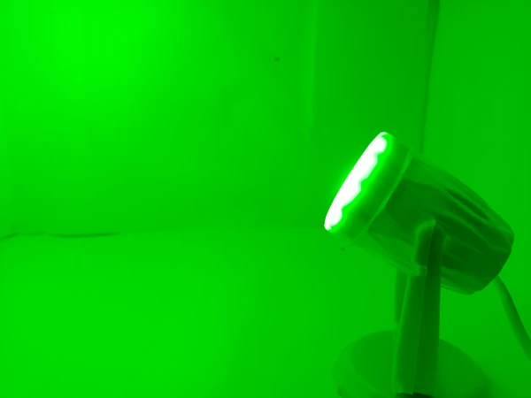 SPOT LIGHT - Green