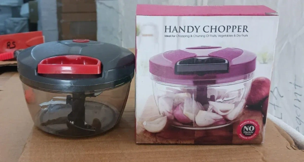 HANDY CHOPPER 550ML Handy Mini Plastic Vegetable Chopper Cutter, Onion Chopper Vegetables for Kitchen Accessories with 3 Blades (1940)