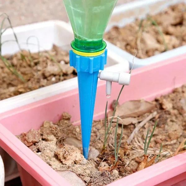10PCS WATER IRIGATION Plant Watering Spikes self Watering Spikes Water dripper for Plants, Adjustable Plant Watering Devices with Slow Release Control Valve Switch (1837)