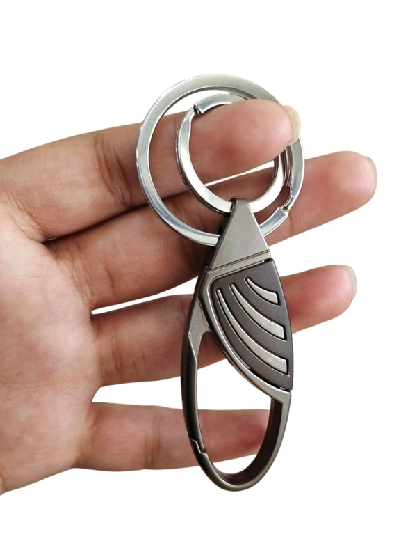 HOOK KEYCHAIN BOX - Standard Quality Gift Box Packed Hook Keychain for your Home,Car and Bike Key (2028)