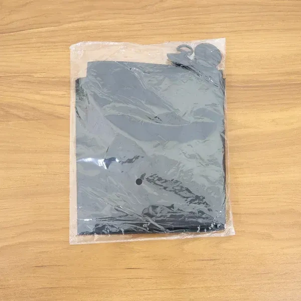 CAR WINDSHIELD SUNSHADE, Universal Car Windshield Snow & Sun Protection Cover (145×70 cm) – All-Weather Frost Guard with Anti-Scratch Material & Secure Fit(2752)