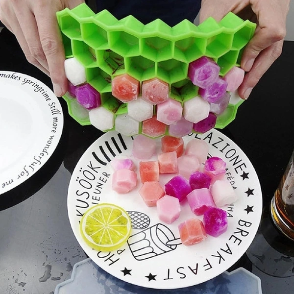 32 CAVITY ICE TRAY l Silicone Ice Cube Trays 32 Cavity- Flexible Stackable Mini Cocktail Whiskey Mold (2029) - Green