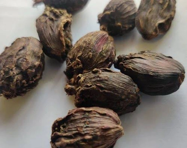 Whole Spices Black Cardamom, Packaging Size: 50 Kg