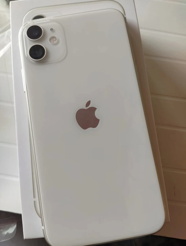 Apple  I Phone 11 64 Gb - White