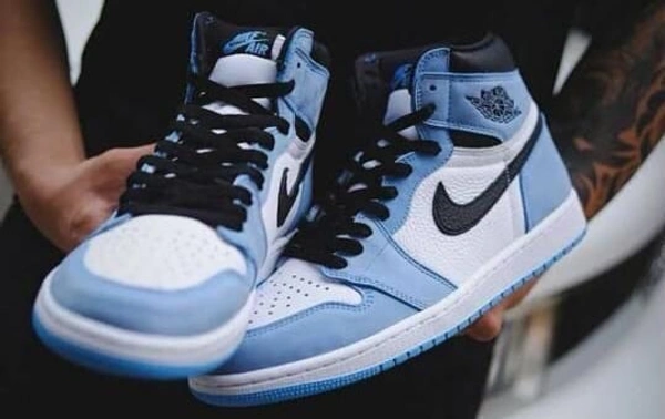 AIRJORDAN RETRO-1 - Blue, 7