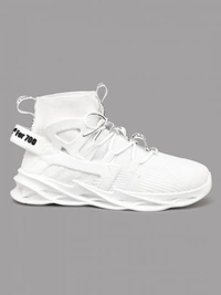 695 - White, 7
