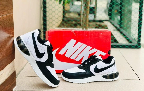 Nike Shoes (Copy) - Black, 6