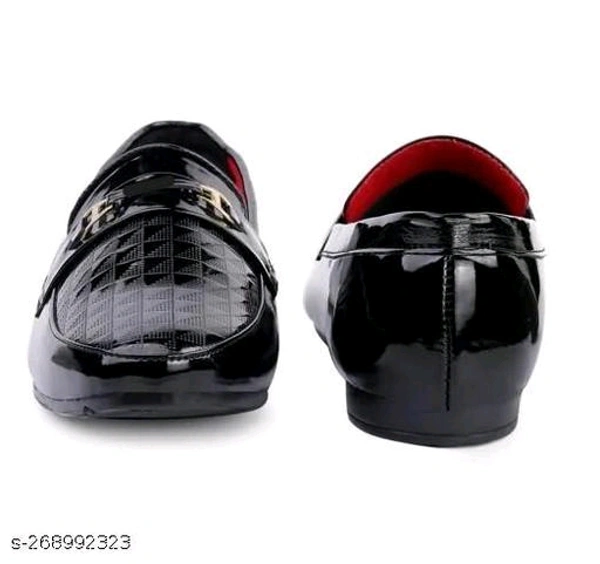  Stylish Men's Black LoafersMaterial: SyntheticSole Material: PVCFastening & Back Detail: Slip-OnPattern: SolidNet Quantity (N): 1Name : CAUSAL PARTY WEAR SHOESloafer for men'sMaterial : Patent LeatherSole Material : PVCFastening & Back Detail : Lace-UpPattern : SolidNet Quantity (N) : 1best quality in low price gouranted to be the best fitting our sho - Black, 7
