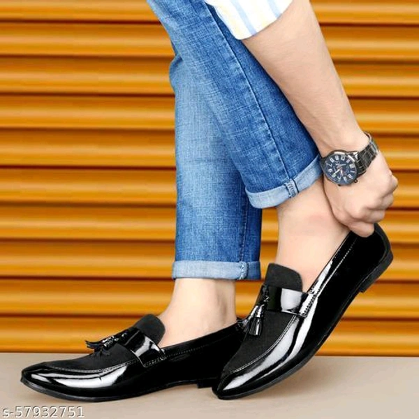 Black loafers shoesMaterial: SyntheticSole Material: PvcFastening: Slip OnToe Shape: Round ToeNet Quantity (N): 1Mahin Enterprises is dedicated to designing high quality and durable products with beyond your expected service to the customers from all around the world. We have formed a stable internal system of independent design, production and quality inspec - Black, 6