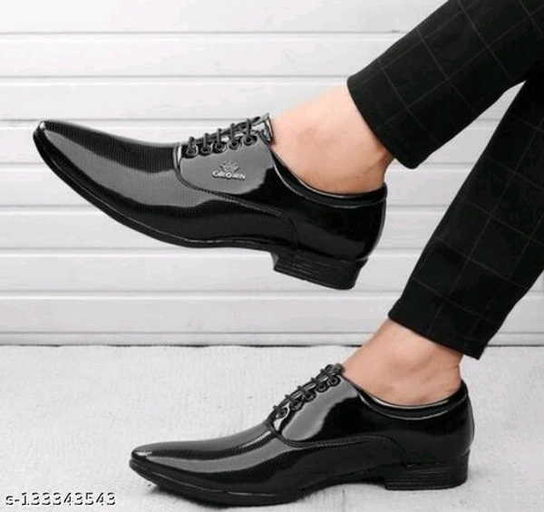 *stifron patten relaxsable man formal shoes*Material: Patent LeatherSole Material: PVCFastening & Back Detail: Lace-UpPattern: SolidNet Quantity (N): 1The lace-up formal shoe for men is made from synthetic material on the inside and outside and is finished in an attractive shine. Men's lace-up formal shoes feature Airmax sole, lace-up cl - Black, 10